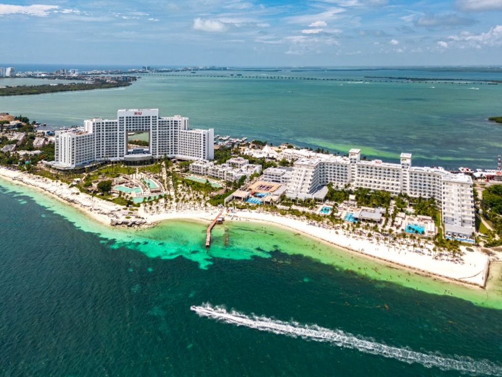 RIU reopens Cancun resort after major renovations