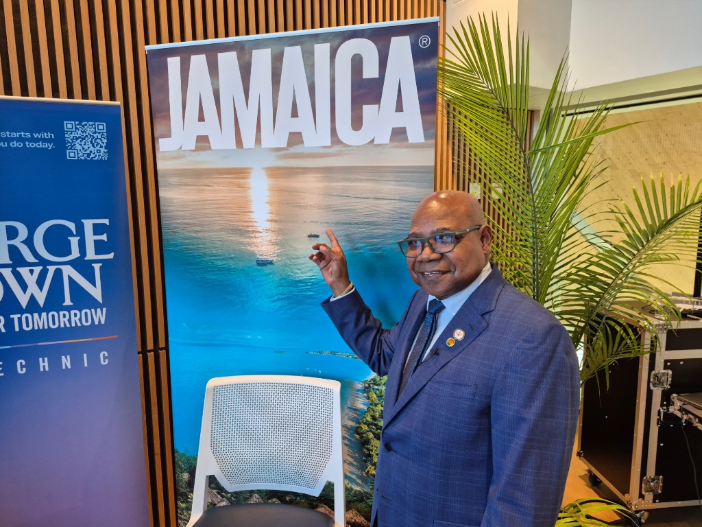 Bartlett calls for global tourism resilience fund at YYZ symposium