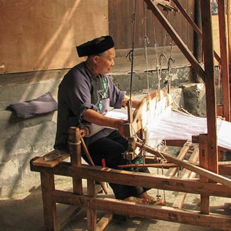 Chase | China - B465 Hidden alleyways reveal century-old weaving looms